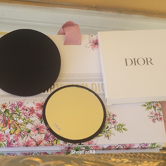 Dior Cosmetic-Makeup Mirror/Carrying Case - Picture 9 of 9